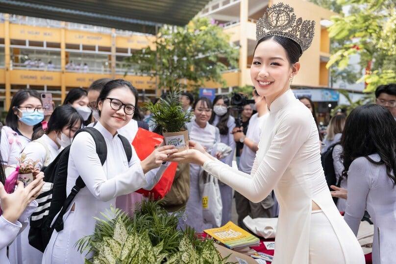 Miss Intercontinental trở thành Đại sứ toàn cầu đầu tiên và duy nhất cho Chiến dịch Ngày Trái đất - Earth Day 2022 tại Việt Nam. Ảnh: SV